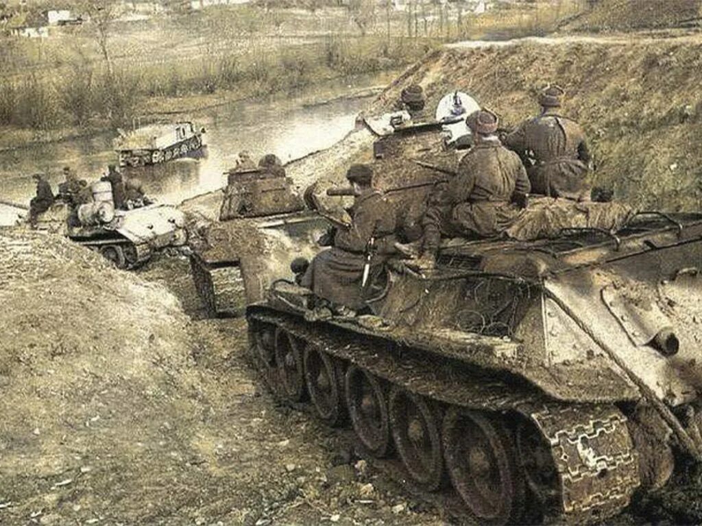 Летом 1944 г. Т-34 операция Багратион. Су 85 операция Багратион. Т34 Белоруссия 1944. Т 34 ВОВ.