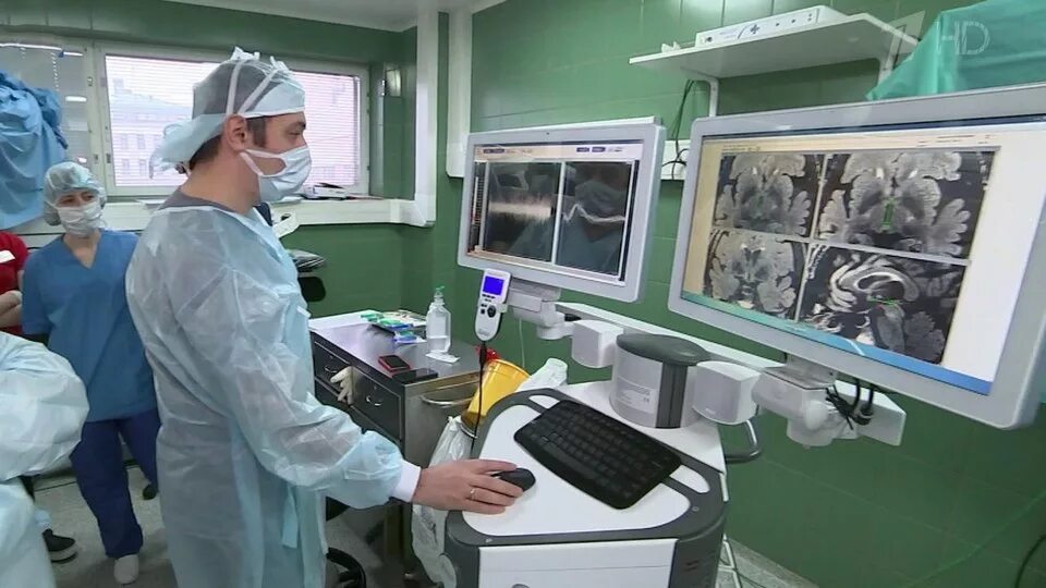 Нейрохирург курск где принимает. Нии бурденко нейрохирургия. детская больница бурденко в москве.