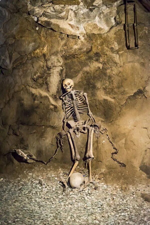 Скелет в пещере скелетов и.