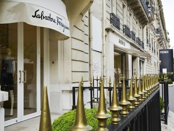 Avenue montaigne. Отель авеню монтень в париже. Avenue montaigne. Avenue montaigne. Отель авеню монтень в париже.