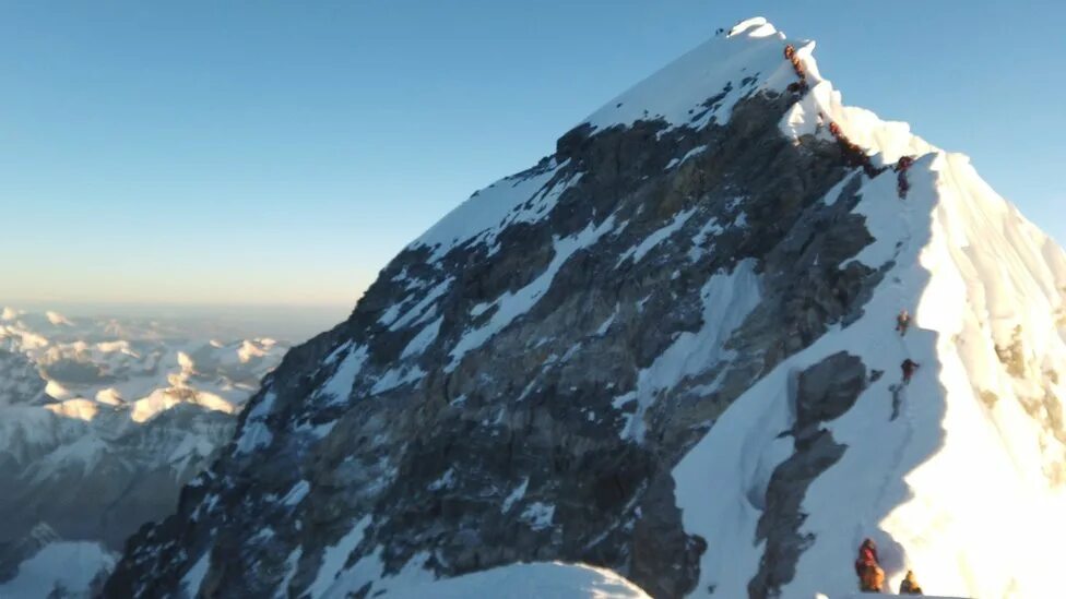гималаи эверест джомолунгма. гора высотой 8000. манаслу гора. гора высотой 8000. гора эверест 8848 м.