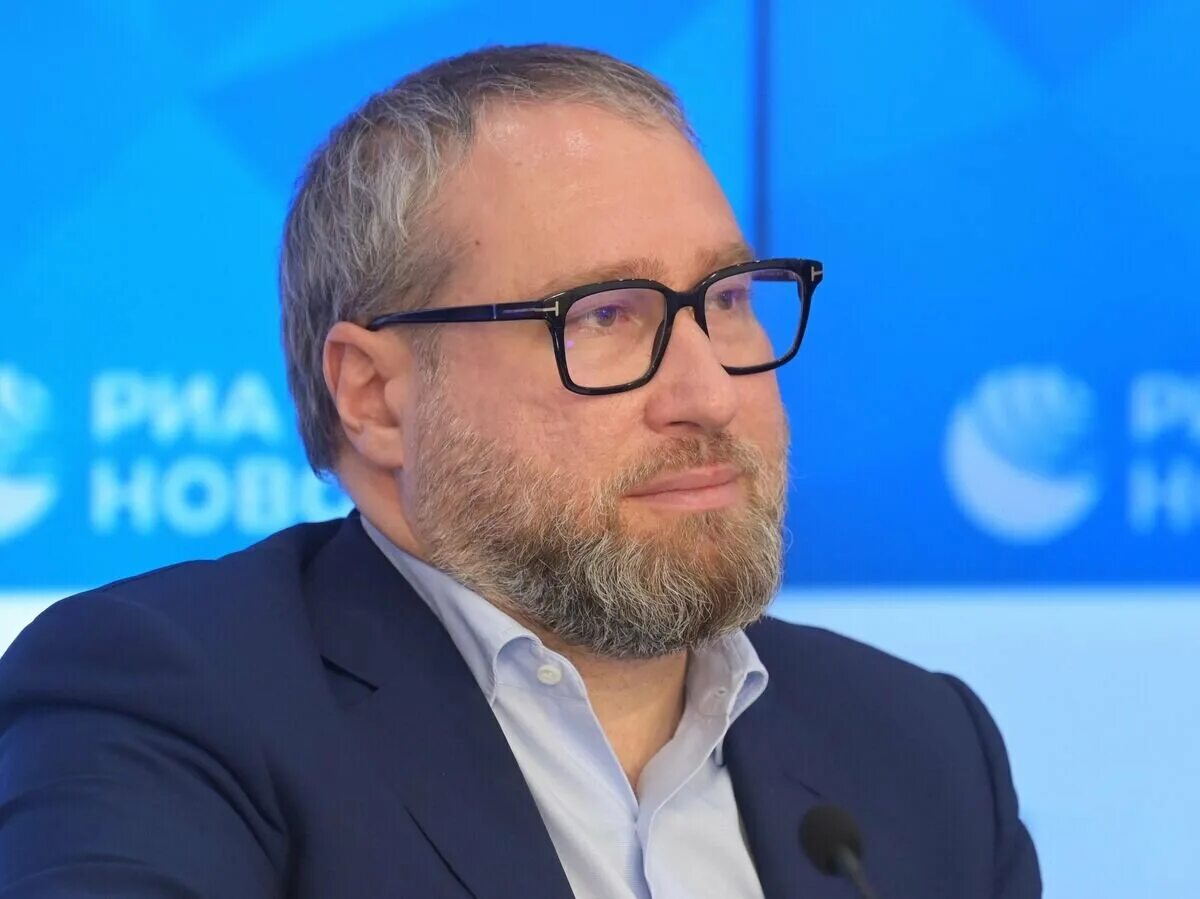 Дпутат госдумы горелкин ав. Депутата горелкина. Депутата горелкина. Горелкин госдума. Депутата горелкина.