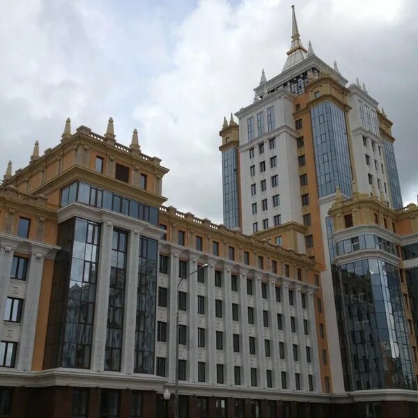 Корпуса мгу саранск. МГУ им. н. п. Огарева. Мордовский государственный университет им. н.п. огарёва. Саранск университет Огарева МГУ В здание. Главный корпус МГУ Огарева Саранск.