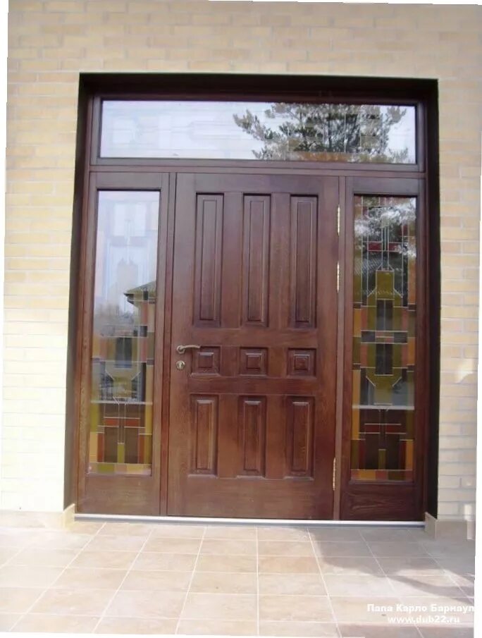 самодельные деревянные межкомнатные двери. филенчатый дверной блок. дверной блок 3-филенчатый массив сосна. деревянные двери межкомнатные из массива. входная группа из массива дерева.