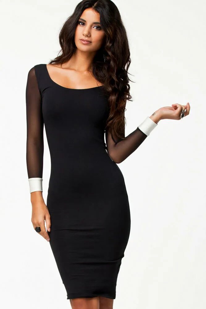 красивые облегающие платья. платье бодикон. барбара феррейра в обтягивающем платье. девушка в белом облегающем платье. белое облегающее платье.