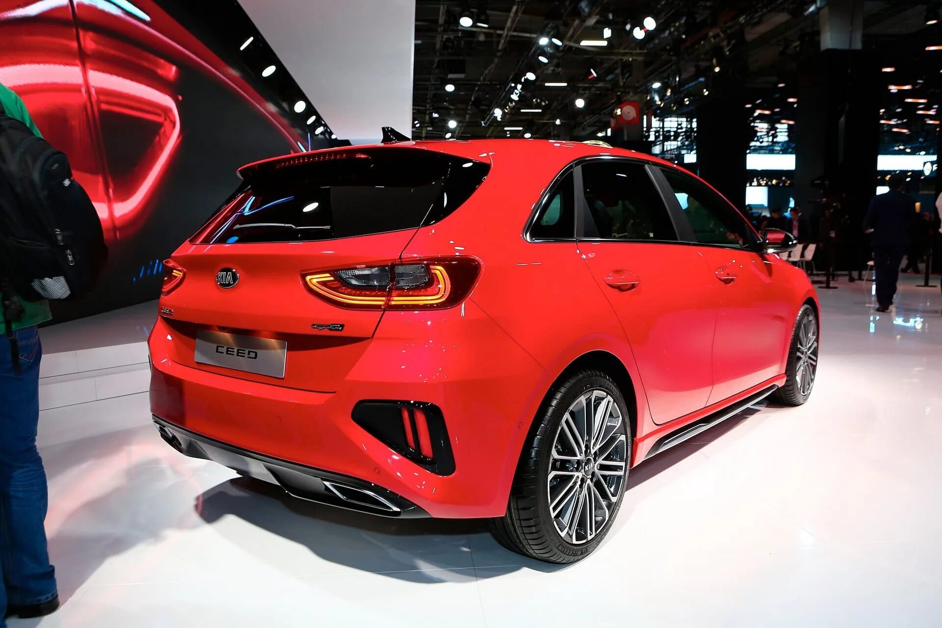 Новый сид цена. Kia Ceed gt 2019. Киа про СИД gt line 2019. Kia Ceed gt 2018. Kia Ceed gt 2021.