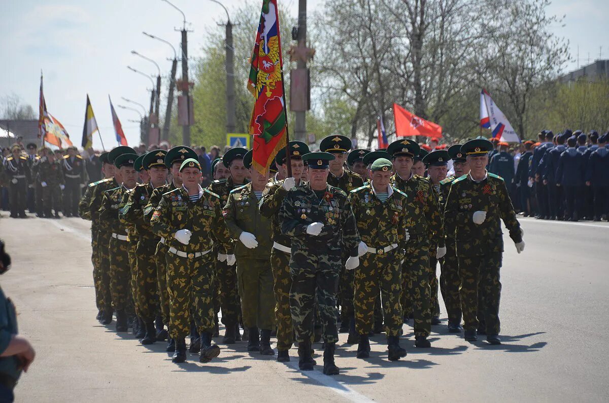 Парад Победы в Лысьве. Парад в Лысьве 9 мая 2021. Парад Победы в Лысьве 2022 год. Парад Победы Лысьва 2018. Новости лысьвы в контакте