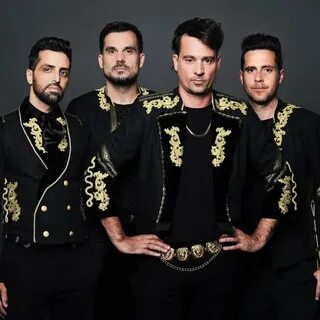 When did Tan Biónica release "Teléfonos"? 