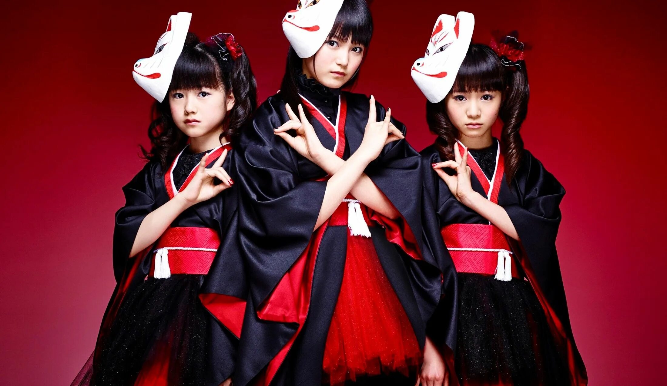 Группа BABYMETAL. BABYMETAL Megitsune. Японская группа BABYMETAL. BABYMETAL "10 BABYMETAL years". Песня японский версия