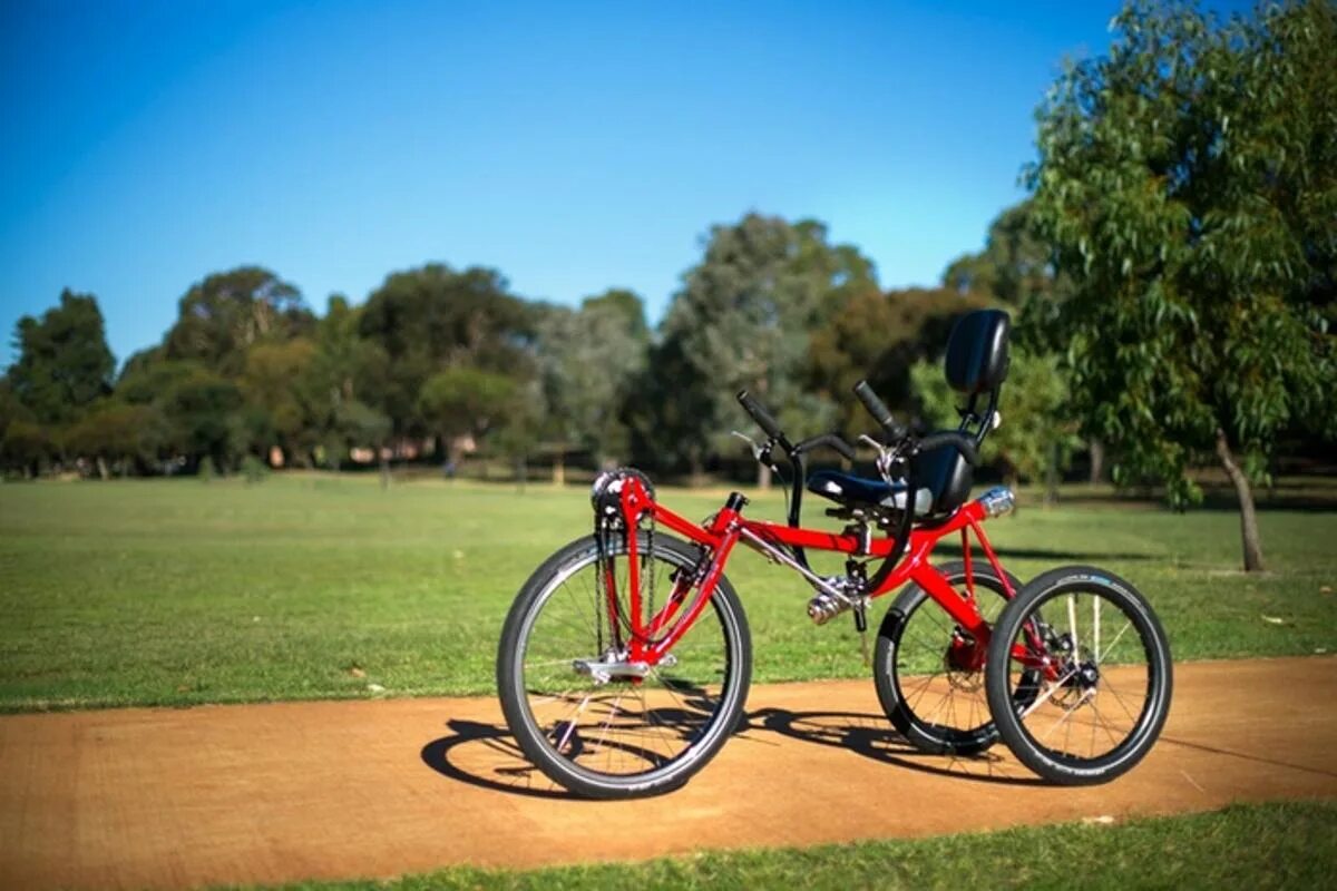 Bike project. Велосипед с горизонтальной посадкой. Комфортная посадка на велосипеде. Delta 7 велосипед. Трёхколёсный велосипед с горизонтальной посадкой.