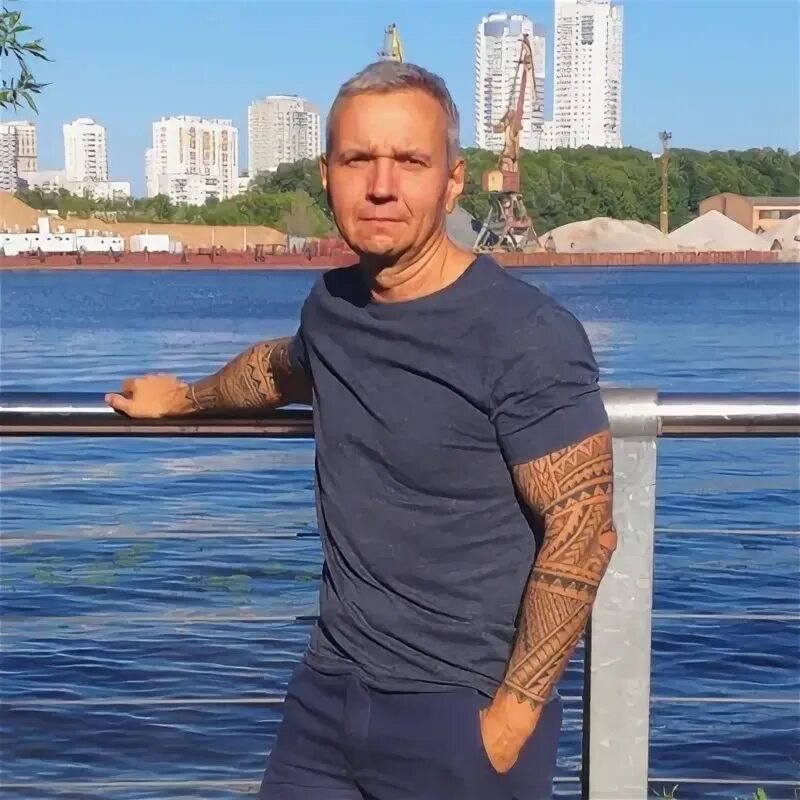 Мужчина 44 года. Дети 43 года мужчине. Мужчина 43 года. Фотография мужчин 38 лет. Обычный мужчина.