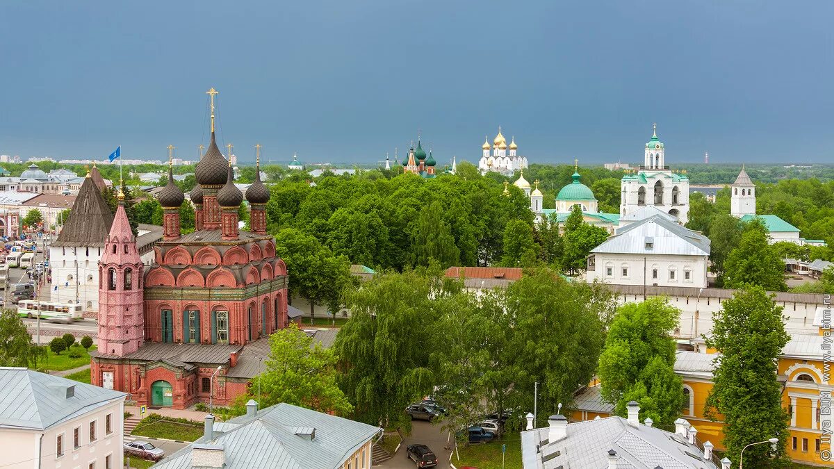 ярославль с высоты птичьего полета. яцгм ярославль. ярославль ярославская область. ярославль центр «золотого кольца россии. набережная ярославля площадь.