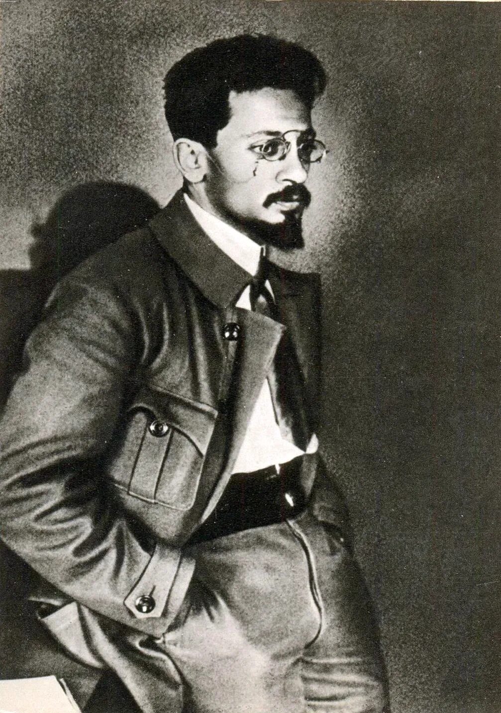 Якова михайловича свердлова. Свердлов яков михайлович портрет. Свердлов яков михайлович (1885—1919). Свердлов кратко. Янкель мовшевич свердлов.