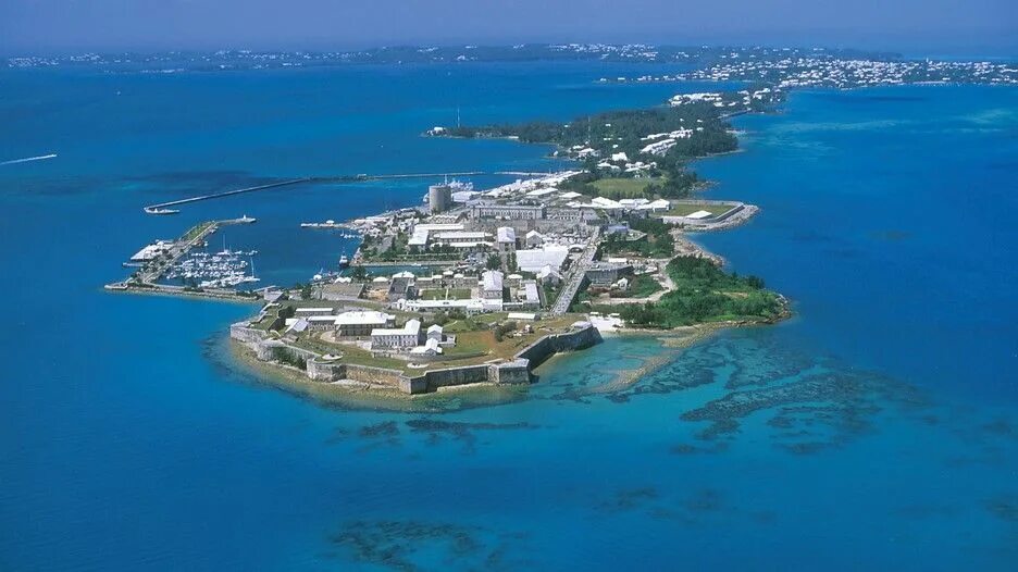 Файл:Bermuda aerial overall view 1993.JPEG - Вікіпедыя