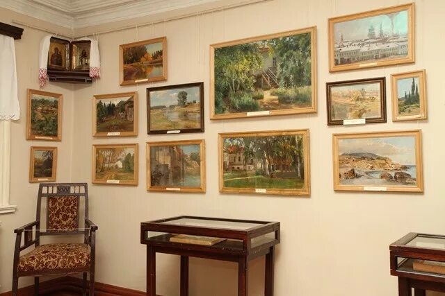 Художественный музей вятки васнецова. Вятский художественный музей имени в м и а м васнецовых киров. Выставка васнецова в музее религии. Выставка икон из частных собраний музей андрея рублева. Дом музей третьяковская галерея.