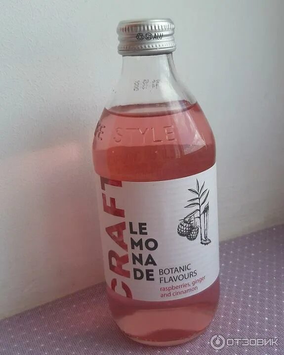 Напитки со вкусом черники. Swag крафтовый лимонад безалкогольный. Craft lemonade botanic flavours шалфей. Напиток craft lemonade. Напиток крафт лимонад.