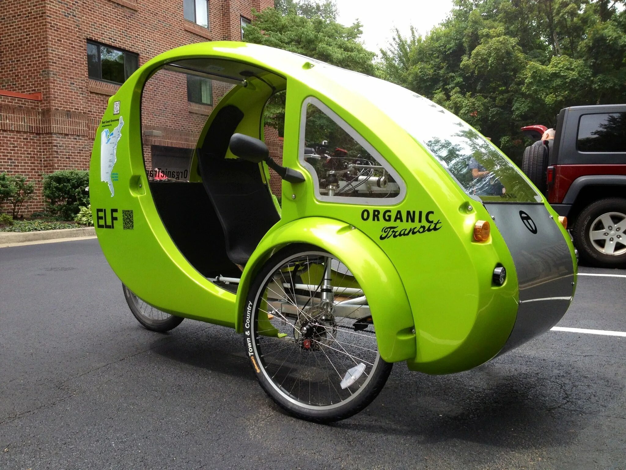 Bike машина. Веломобиль PODRIDE. Веломобиль Twike. Электроавтомобиль Eco. Электромобиль Byvin Electric car интерьер.