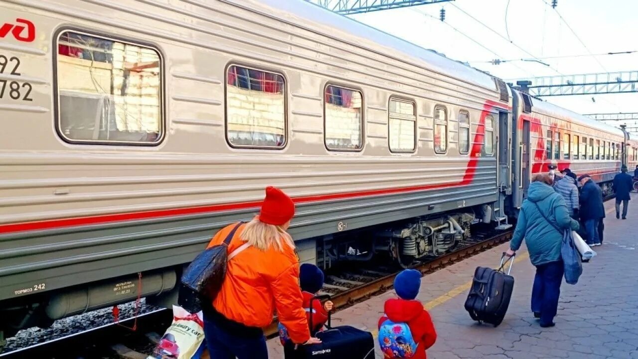 Центр культуры всжд улан удэ. Поезд 306 иркутск улан-батор. поезд иркутск улан батор. улан батор 2022. поезд улан удэ улан батор.