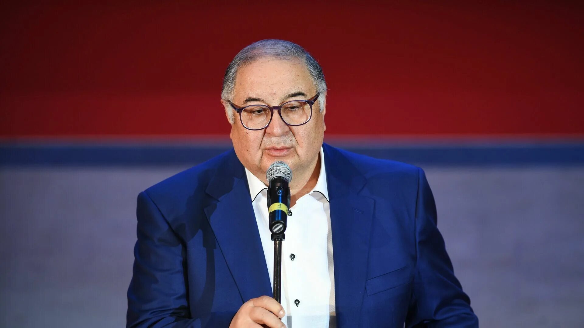 Алишер бурханович усманов 2021. Алишер миллиардер. Алишер усманов 2022. Алишер усманов. Алишер усманов состояние.