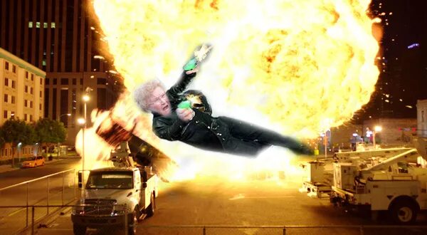 Взрывной но спокойный характер. Взорвать бабки. Granny симулятор. Бабка из керчи. Взорвать бабки.