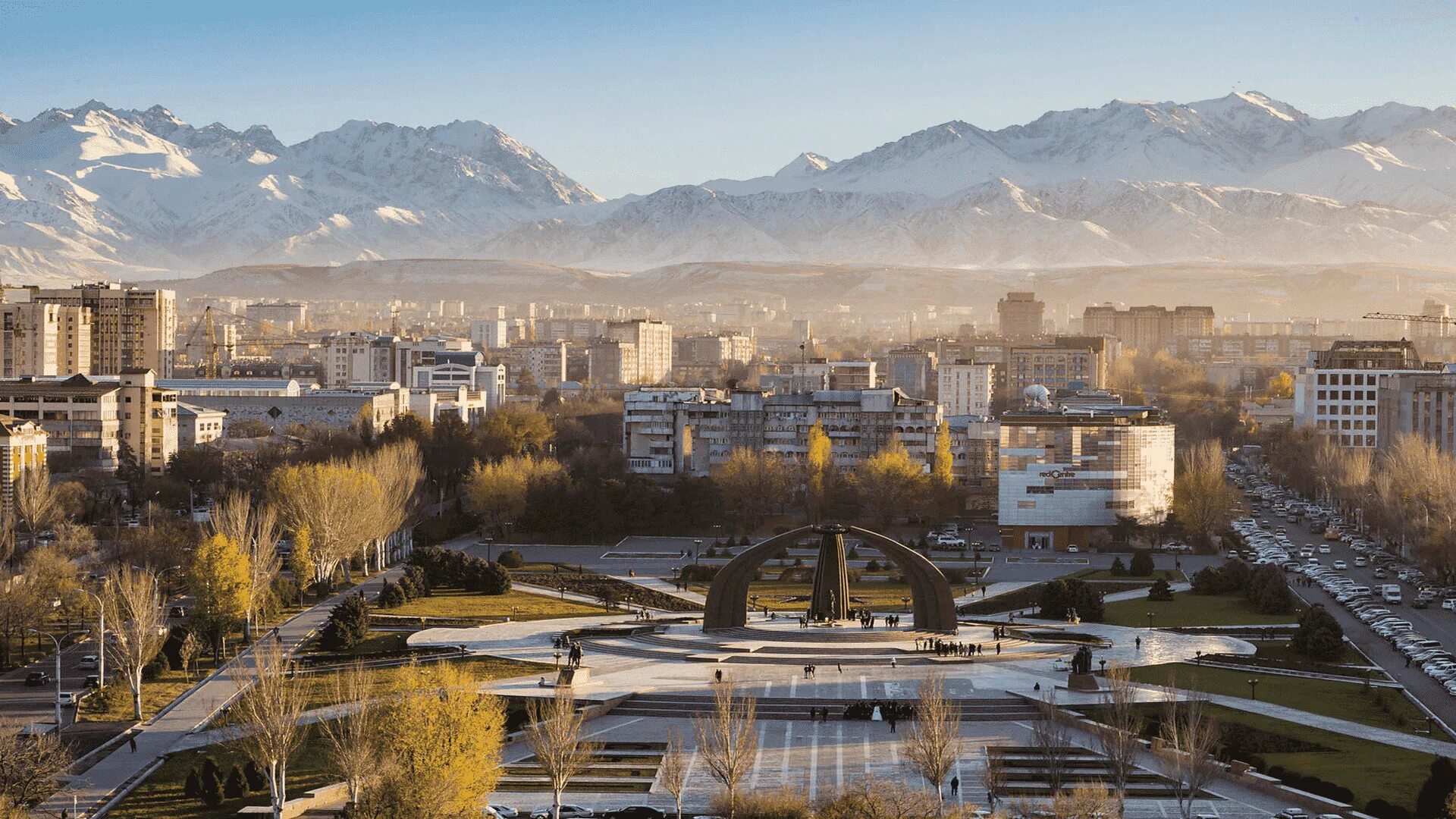 Город бишкек страна. Киргизия Бишкек. Г Фрунзе Киргизская Республика. Город Бишкек столица Кыргызстана. Кыргызстан Бишкек панорама.