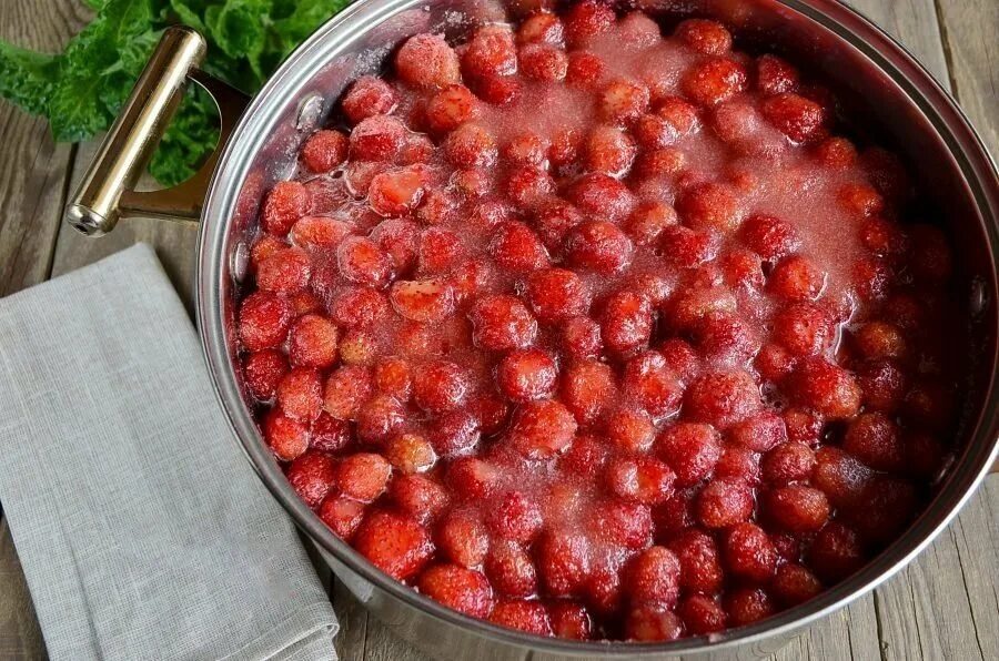 Приготовлен из свежих ягод