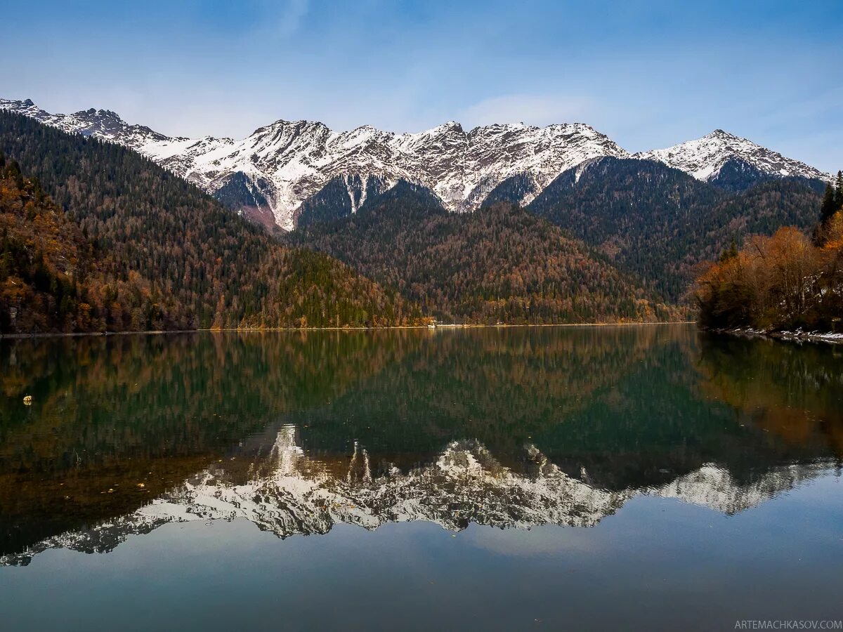Новый афон рица. Красоты абхазии. Абхазия страна россия. Абхазия сегодня фото. Пицунда абхазия.