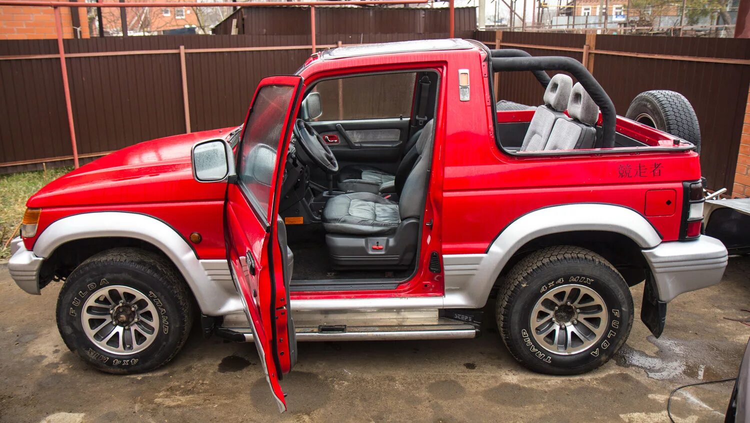 Seal ring mitsubishi pajero iv дизельный. Mitsubishi pajero mini 1998. Митсубиси паджеро ио 1999 руль. Митсубиси паджеро левый руль. Митсубиси паджеро левый руль.