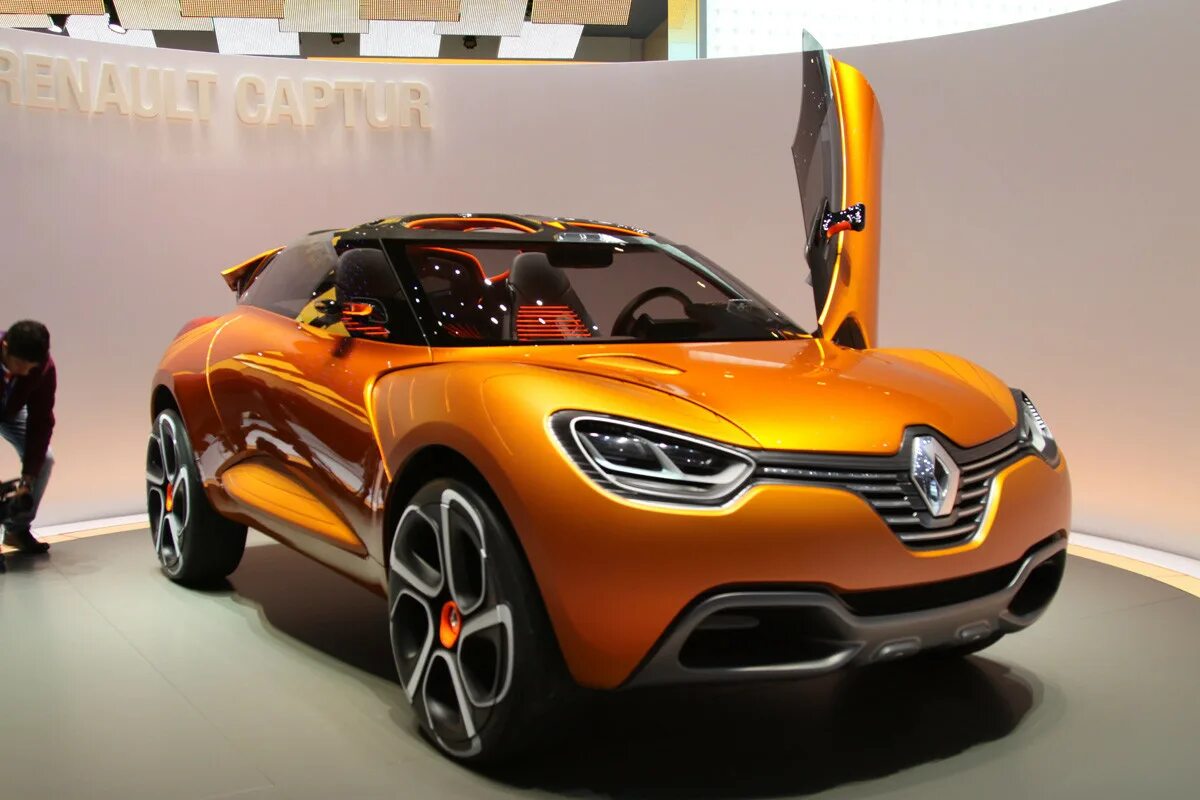 Новые модели рено. Рено Каптур концепт. Рено концепт паркетник. Renault Captur 2023. Renault Kaptur последняя модель.