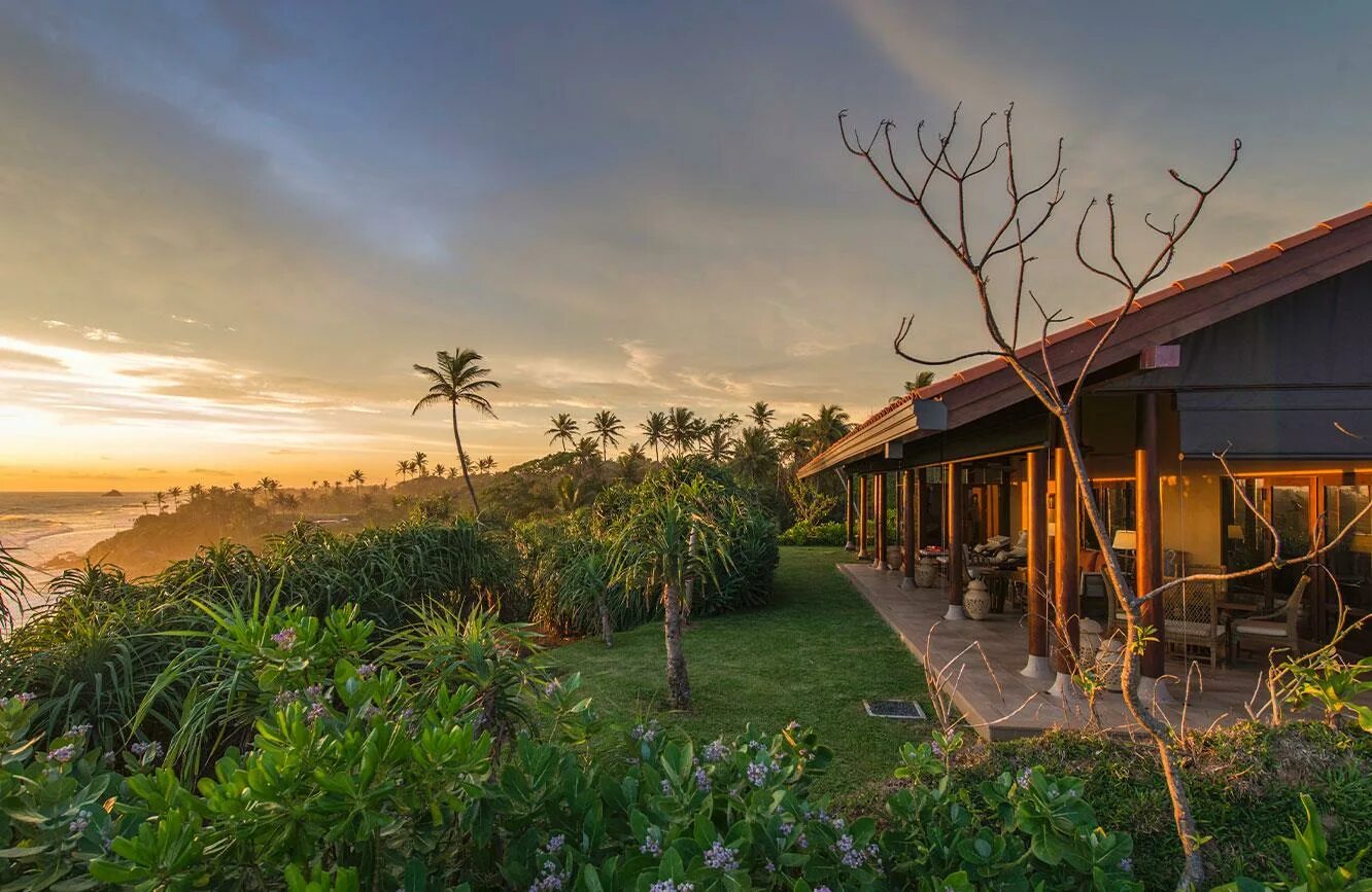 Шри ланка туристическая. Cape weligama 5*. Cape weligama шри ланка. Отель остров велигама. Центара шри ланка.