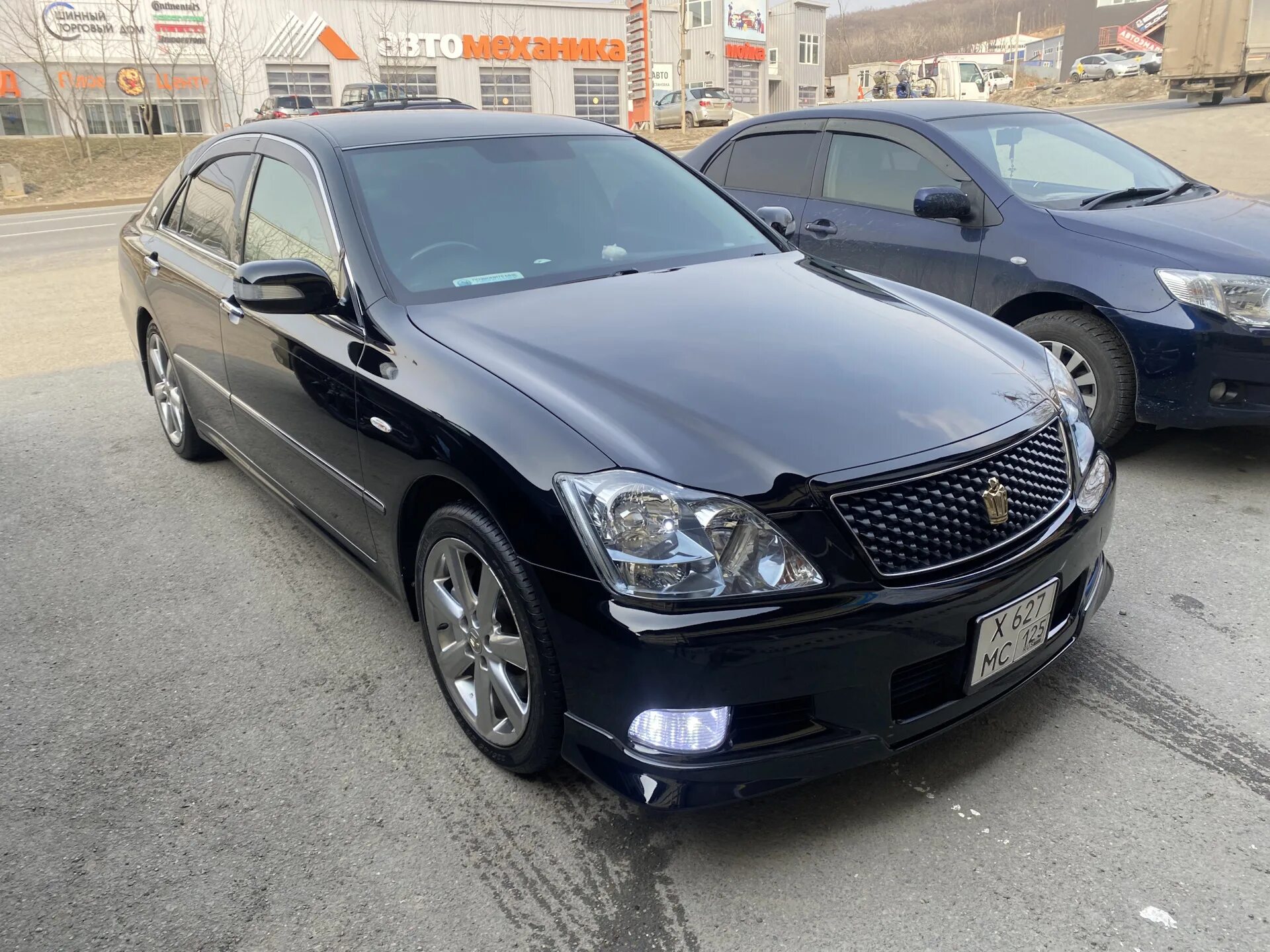 Краун 2005. Toyota crown 2005. Кроун 2005. Тойота краун абхазия. Краун 2005 год в старом корпусе.
