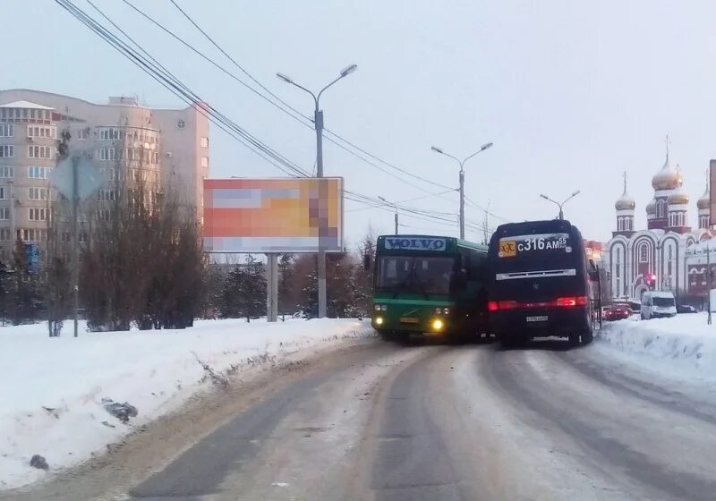 Автобус Омск Тевриз. Автобус Омск. Автовокзал Омск. Автовокзал Омск Степанца 14.