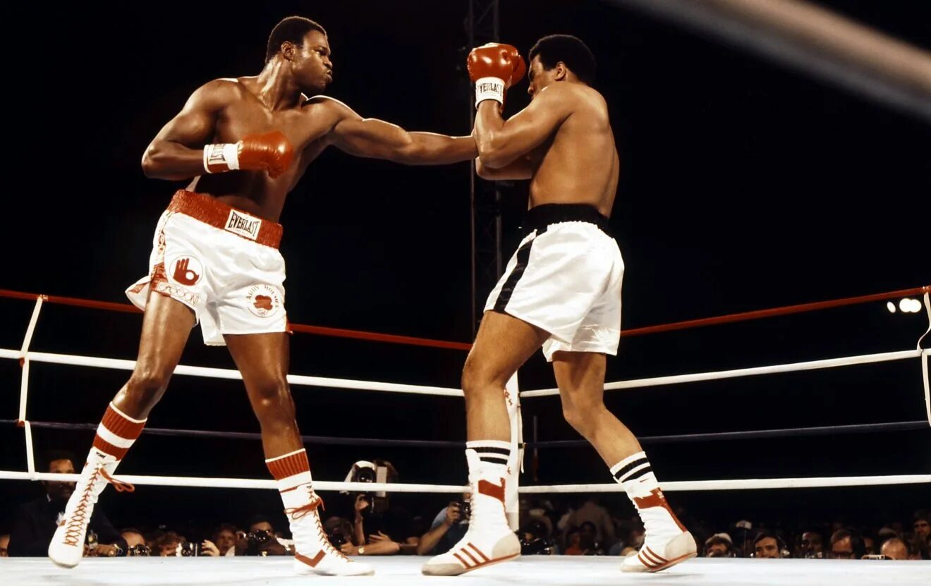 Ларри бой. Ларри холмс. Ларри холмс мухаммед али. Ларри холмс против мохаммеда али. Ларри холмс али бой.