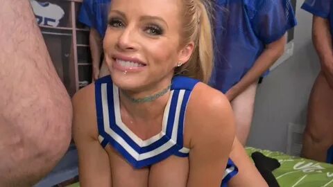 I took 14 loads just in the 1st half of this gangbang and I still want more...