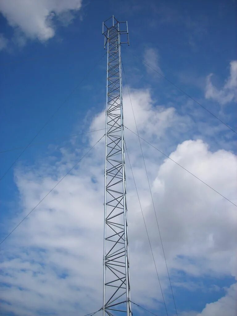 Мачта 8 метров. Мачта амс-400-2т трехгранная. мачта ферменная. мачта антенная трехгранная.