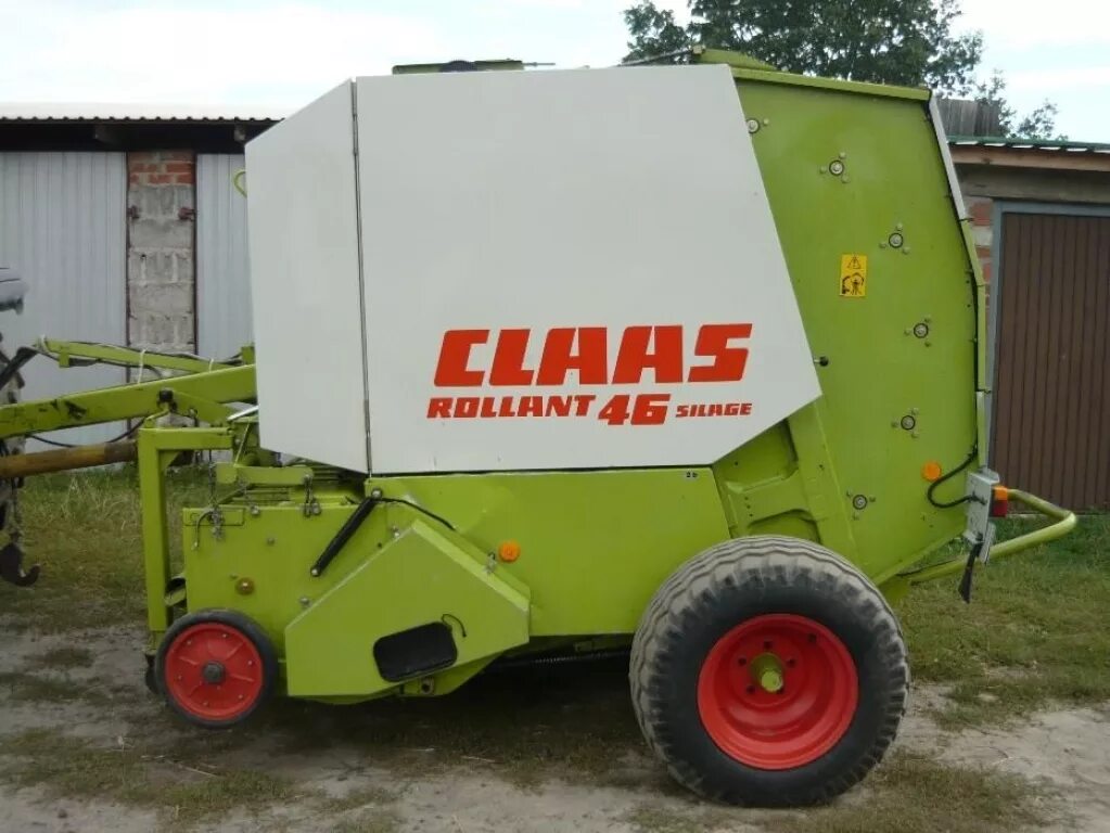 Сено пресс бу. Пресс-подборщик CLAAS Rollant 46. Пресс-подборщик CLAAS Rollant 205. CLAAS 46 пресс подборщик для сена. Подборщик CLAAS 300.