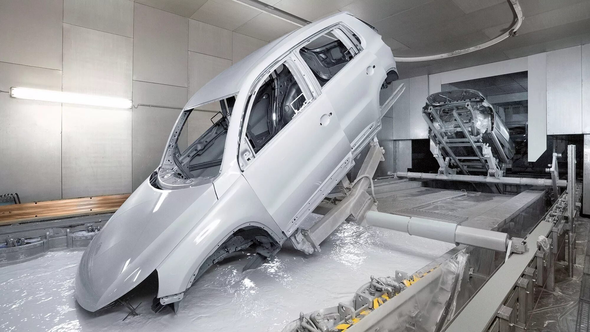 Катафорез. Покрасочная ванна для автомобилей. Катафорез цинк. Катафорез цинк. Катафорез.