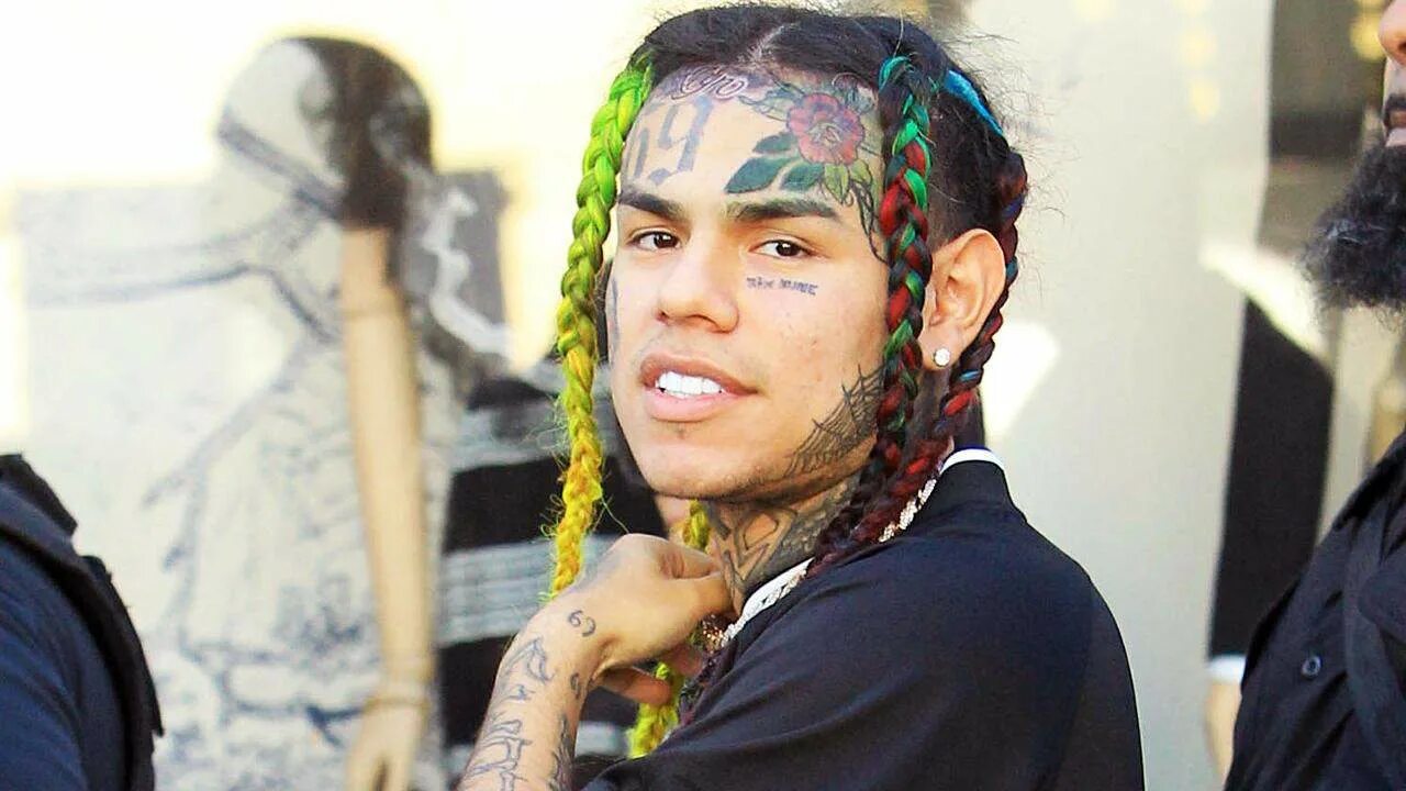 Такеши рэпер. Tekashi 6ix9ine. Sixty nine. Такаши 6ix9ine. Рэпер 6ix9ine.