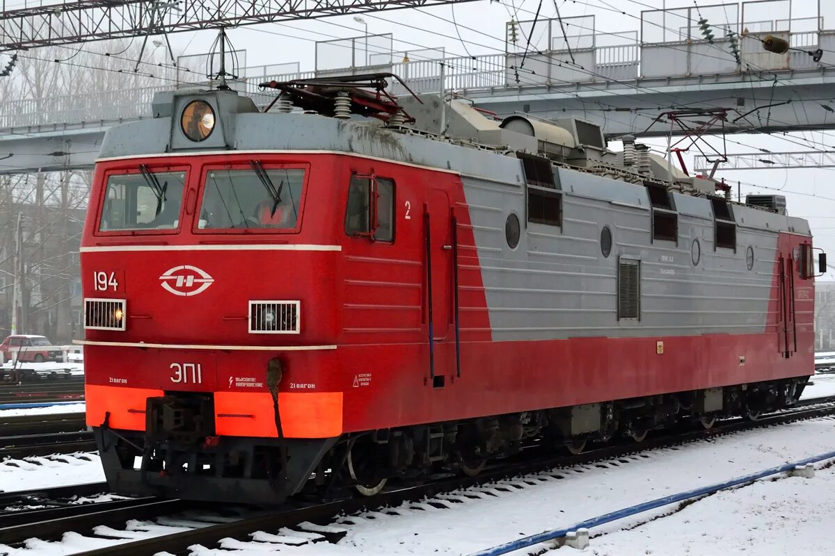 Локомотив эп1м. Локомотив эп1 кабина. Электровоз эп1м. Пассажирский локомотив эп1. Эп 1 0.