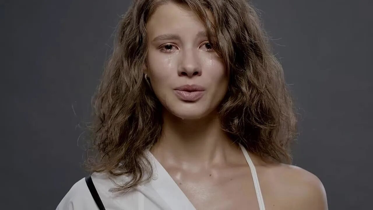 Плачет групп. Казка певица. группа казка плакала.