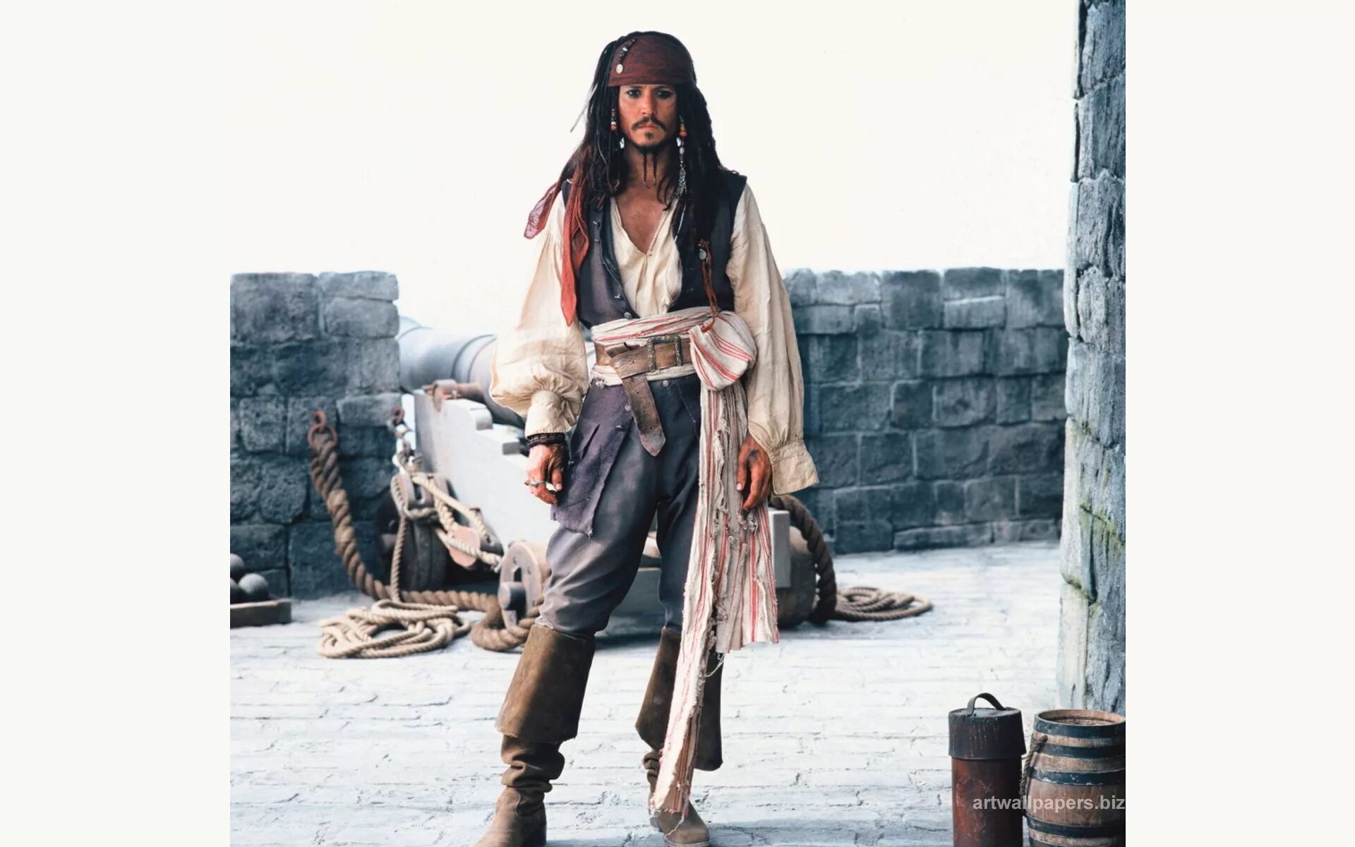 Песня пирата из пиратов карибского на английском. Джек Воробей я пират. Слова Джека воробья. Слова пиратов. Интересные факты о пиратах.