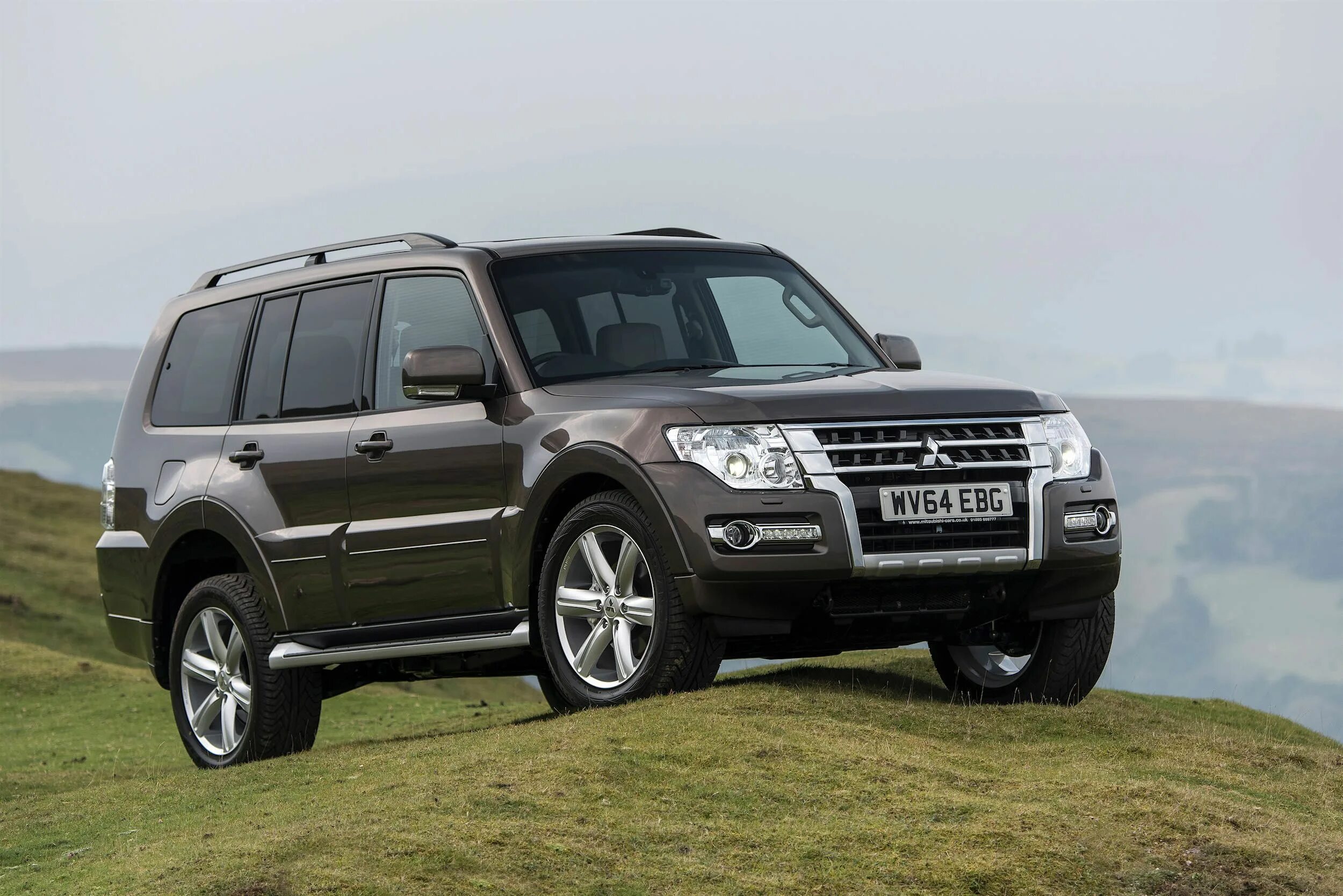 паджеро 4 день рождения. паджеро 4 годы выпуска. паджеро 4 рестайлинг. митсубиси паджеро 4 на природе. митсубиси паджеро 4 2012.