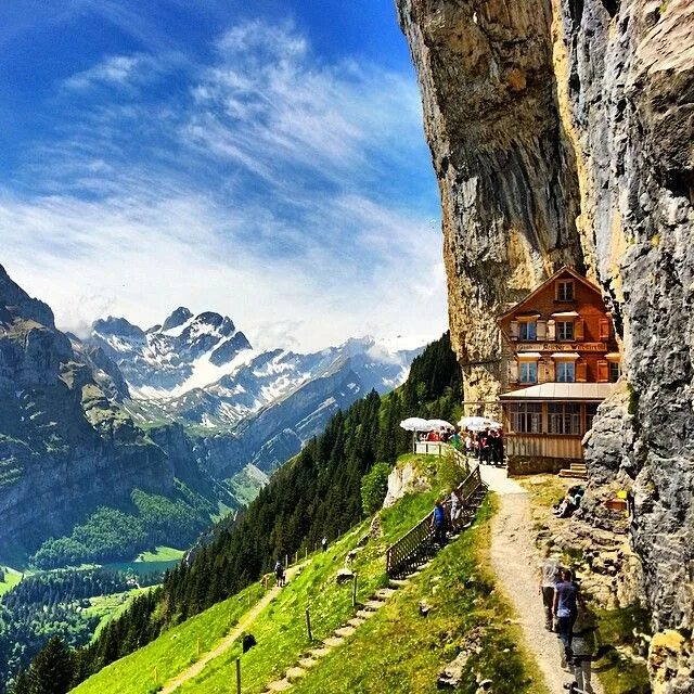 Интерлэйкен швейцария. Berggasthaus aescher в швейцарских альпах. Озеро лунгерн швейцария. Свизерленд швейцария. 11)berggasthaus aescher restaurant швейцария.