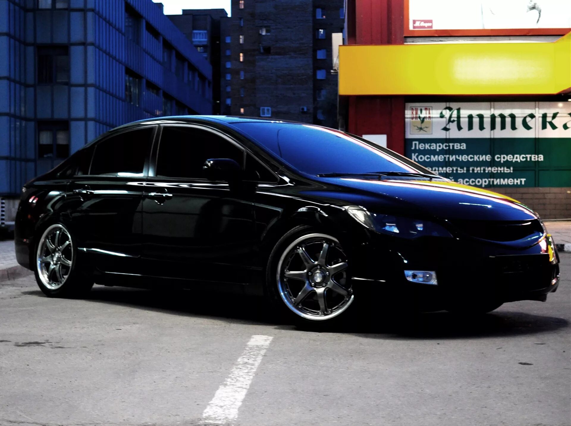 Honda Civic 4d черная. Honda Civic 2008 черная. Honda Civic 2008 Tuning r 18. Хонда Цивик 4д 2008. Сивик 4