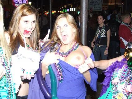 mardi gras, 2009, flashing, boobs.