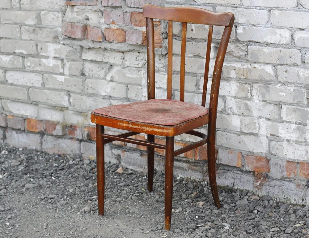 Стулья советские деревянные. Венский стул Советский. Старый деревянный стул со спинкой. Старый стул со спинкой.