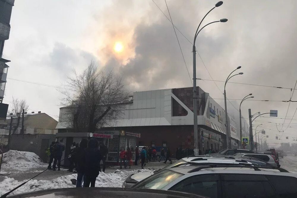 Какого числа был пожар в зимней вишне. Пожар в Кемерово в ТЦ зимняя вишня. ТЦ зимняя вишня Кемерово. Зимняя вишня Кемерово 2018. Пожар в ТЦ зимняя вишня.