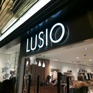 Магазин одежды lusio