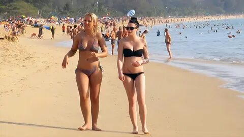 Реальное видео девушки пляж