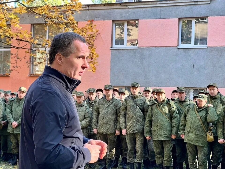 Срочная служба. 12 октября ногинск отправка призывников. Срочников отправили в белгородскую область. Срочников отправили в белгородскую область. Осенний призыв.